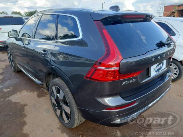 2024 VOLVO XC60 