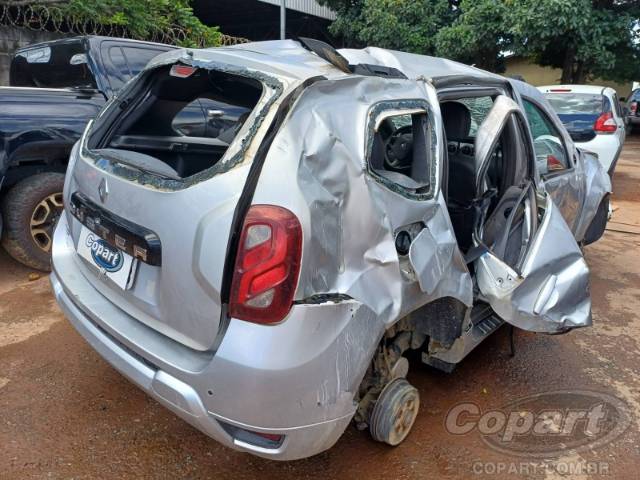 2017 RENAULT DUSTER 