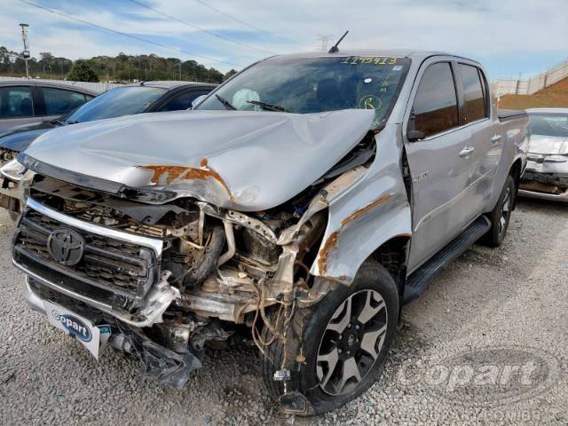 2019 TOYOTA HILUX CD 