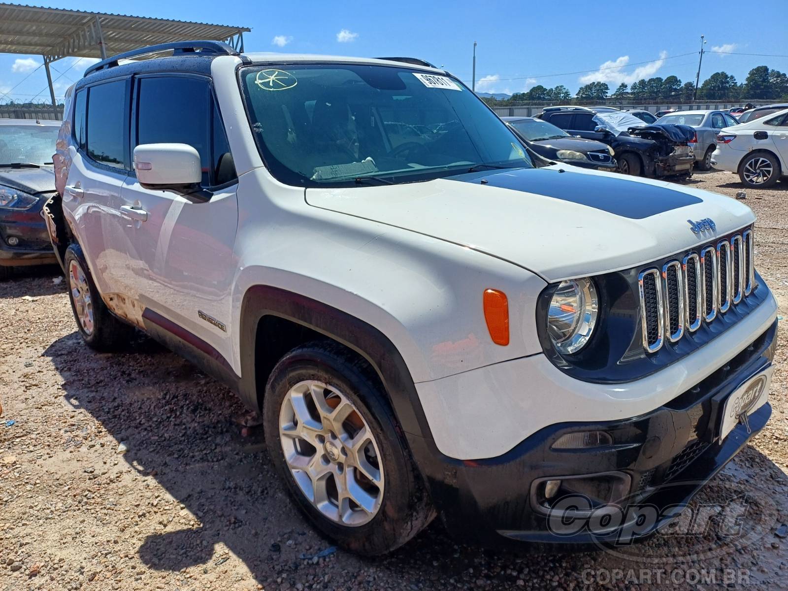 Jeep Renegade Longitude 1.8 16V 2016 Médio Dano