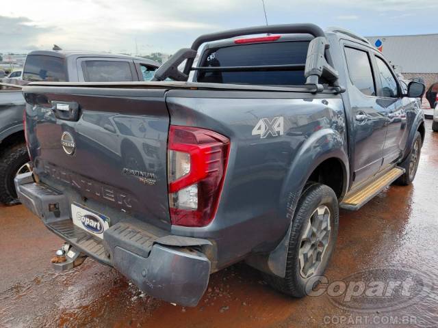 2025 NISSAN FRONTIER CD 