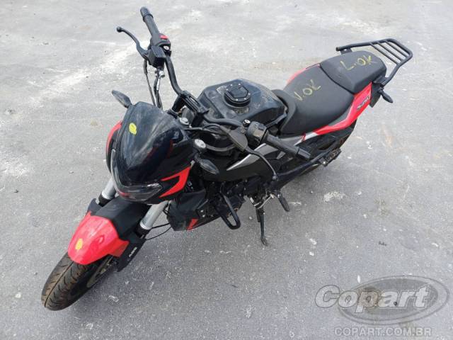 2025 BAJAJ DOMINAR 