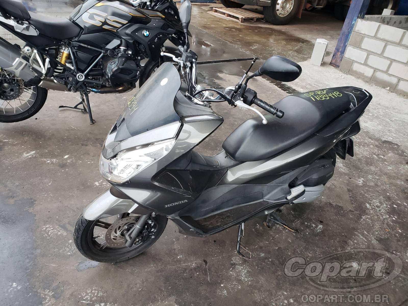 Foto 2: 2016 HONDA PCX