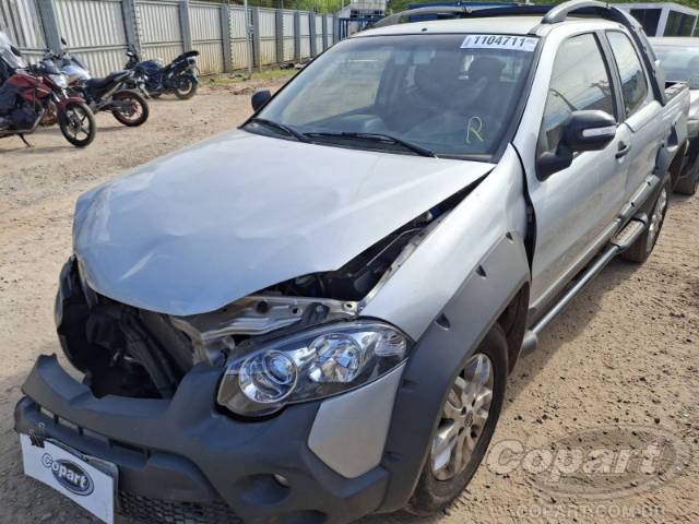 2013 FIAT STRADA 