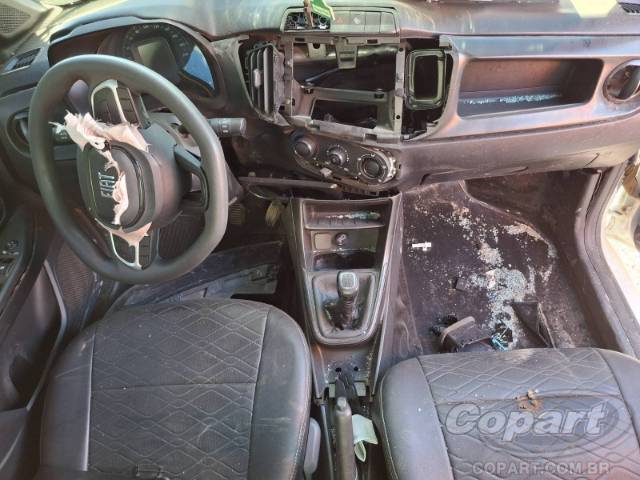 2025 FIAT STRADA 
