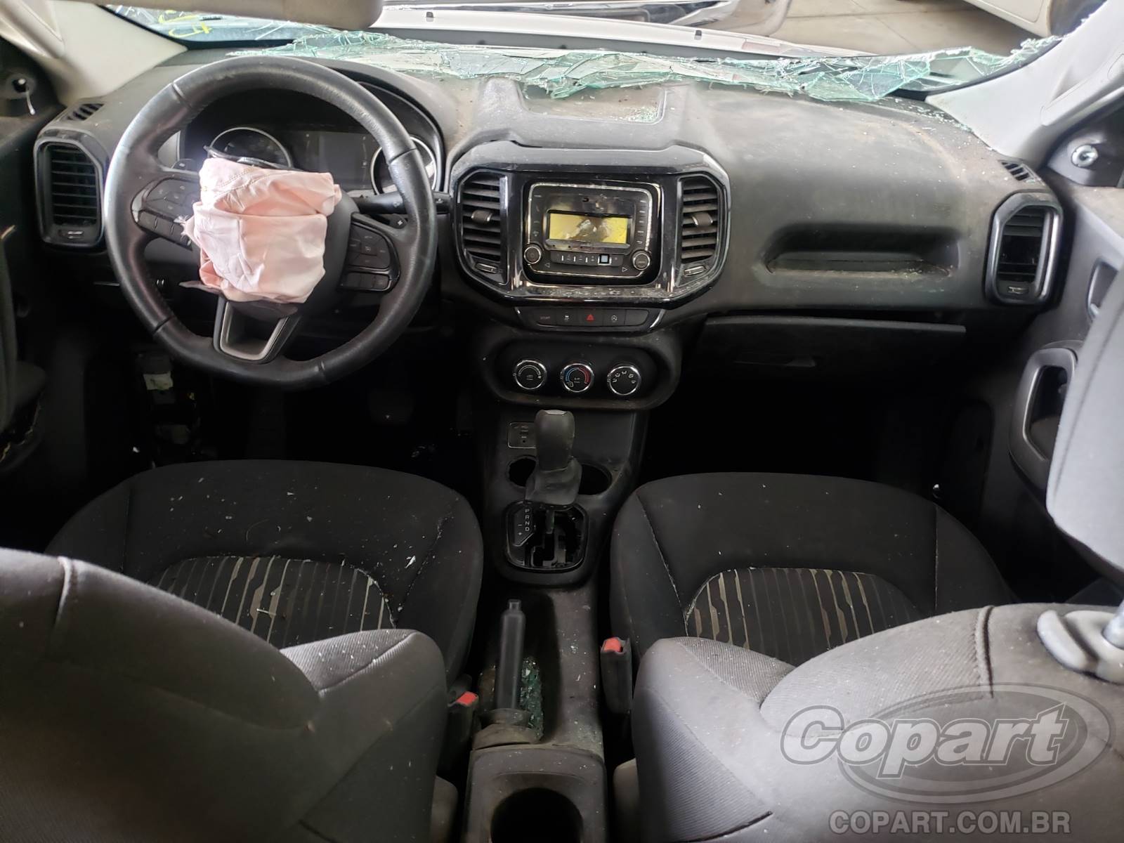 Foto 9 de 10: 2018 FIAT TORO