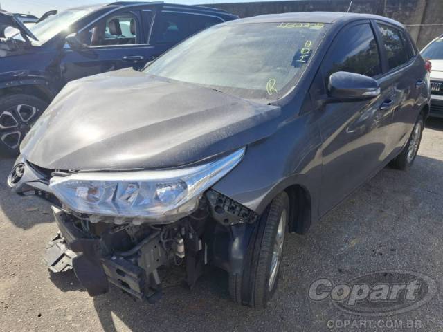 2022 TOYOTA YARIS 