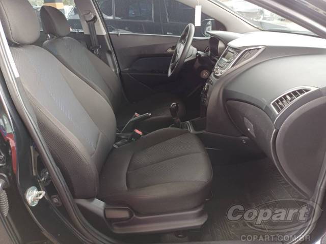 2014 HYUNDAI HB20S 