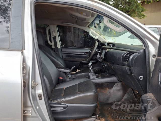 2021 TOYOTA HILUX CD 