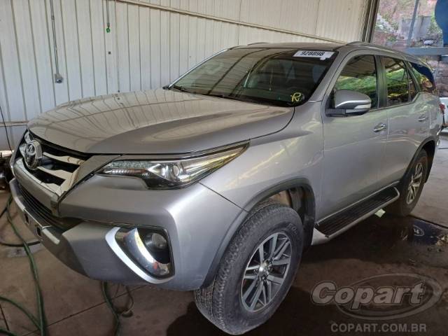 2017 TOYOTA HILUX SW4 