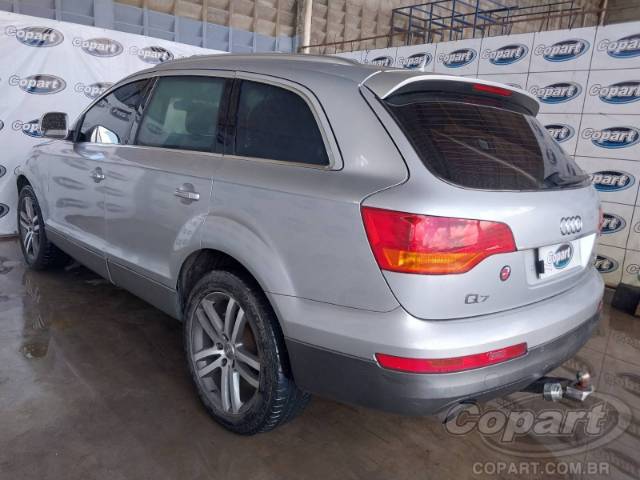 2009 AUDI Q7 