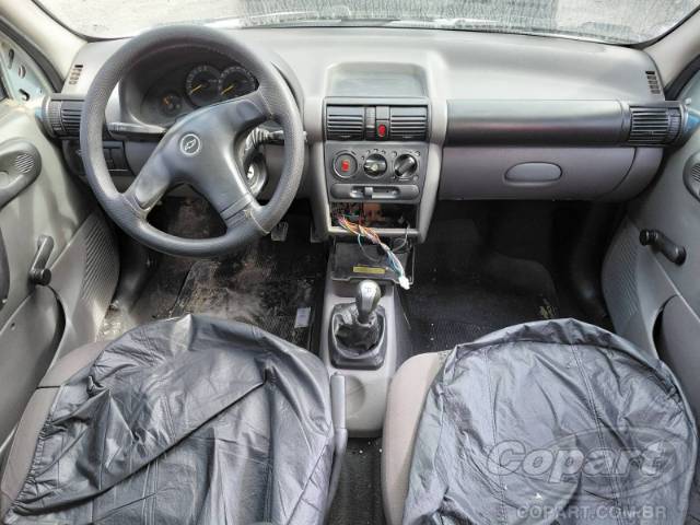 2010 CHEVROLET CLASSIC 