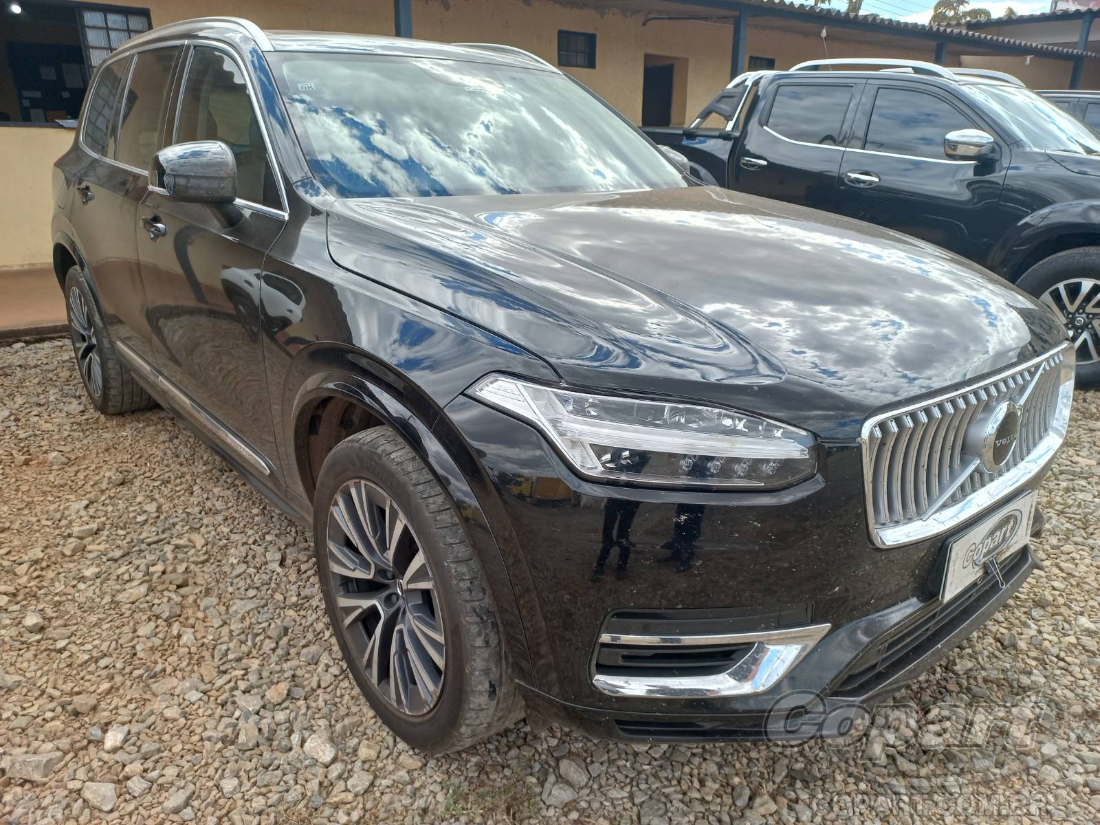 2022 VOLVO XC90
