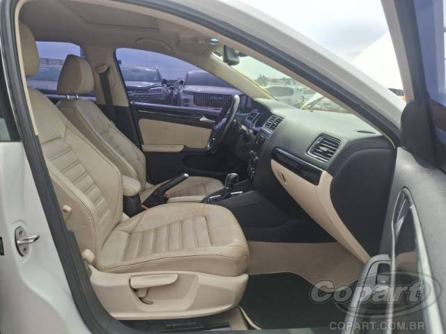 2016 VOLKSWAGEN JETTA 