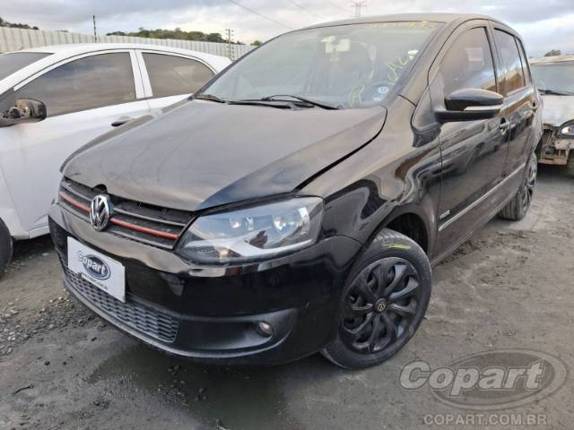 2011 VOLKSWAGEN FOX 