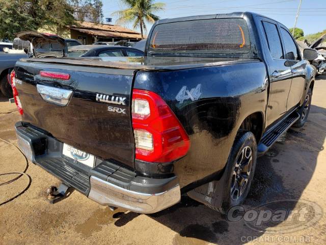 2017 TOYOTA HILUX CD 