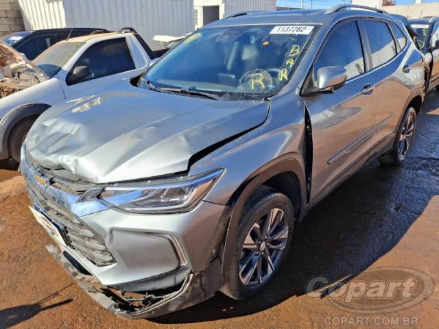 2025 CHEVROLET TRACKER 