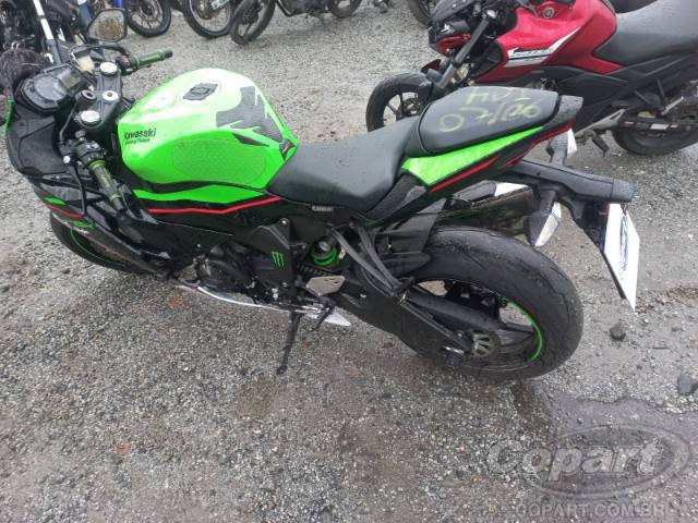 2021 KAWASAKI NINJA ZX-6R 