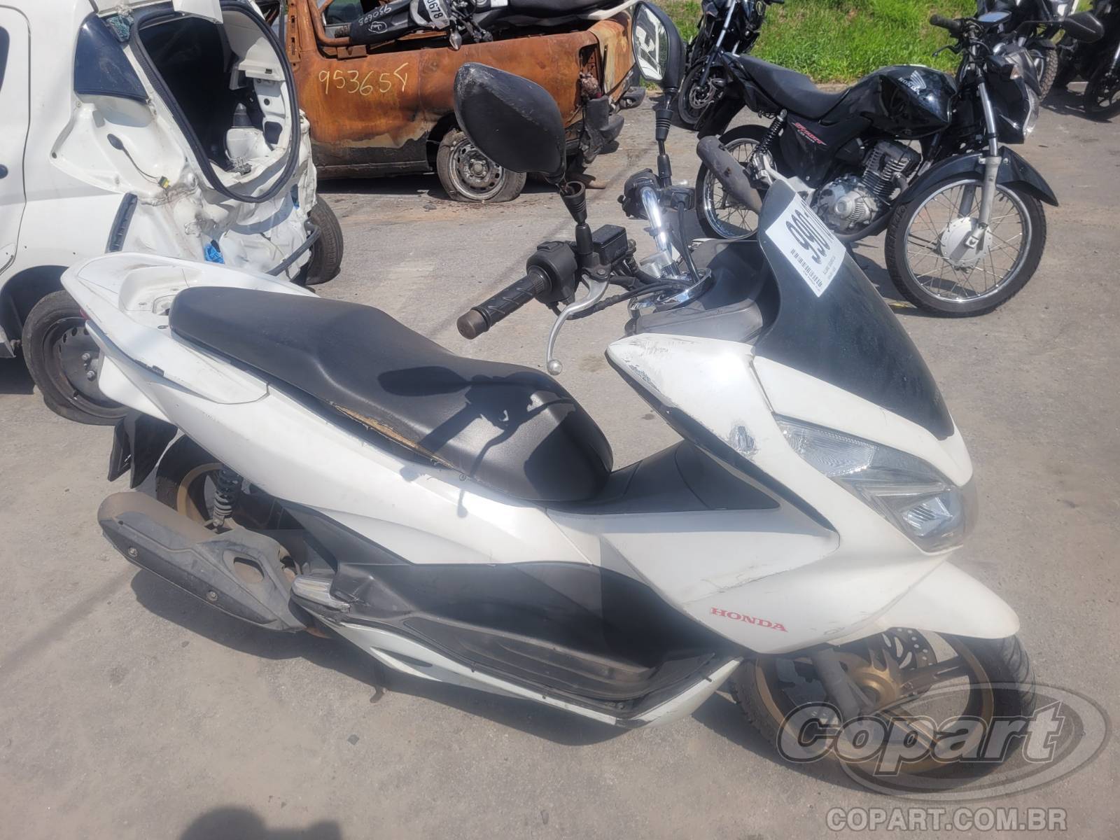 Veículo HONDA PCX Honda PCX 150 DLX 2016 Pequena Monta Colisão 2016 em leilão