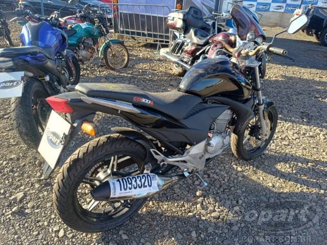 2011 HONDA CB 300 