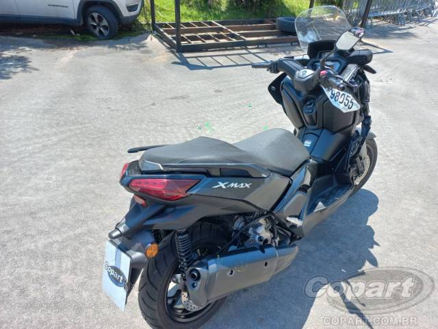 2025 YAMAHA XMAX 