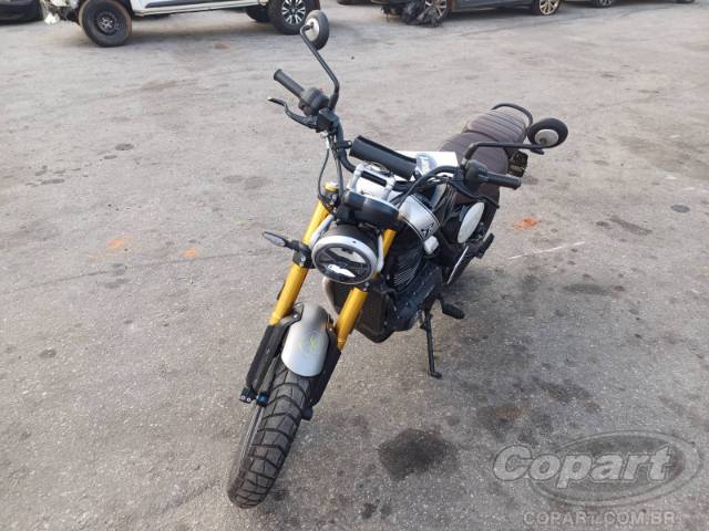 2025 TRIUMPH SCRAMBLER 