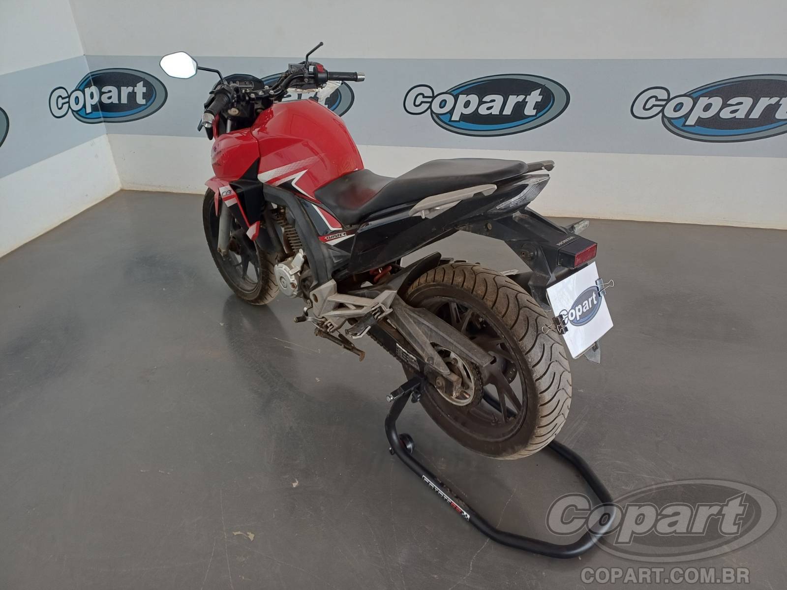 2018 HONDA CB 250 F — foto 3 de 10