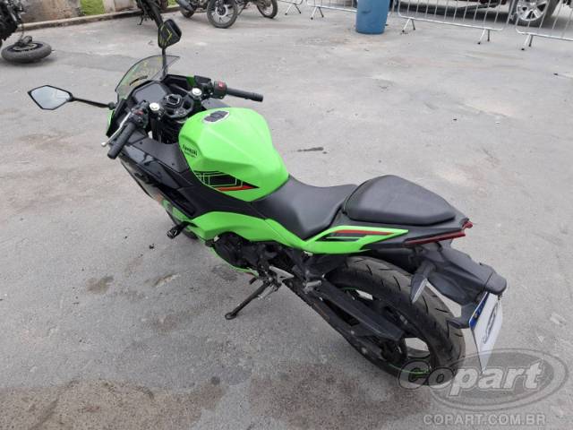 2025 KAWASAKI NINJA 500 
