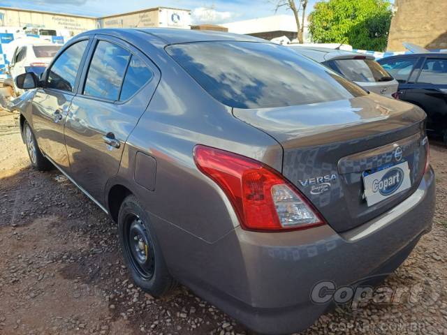 2020 NISSAN VERSA 