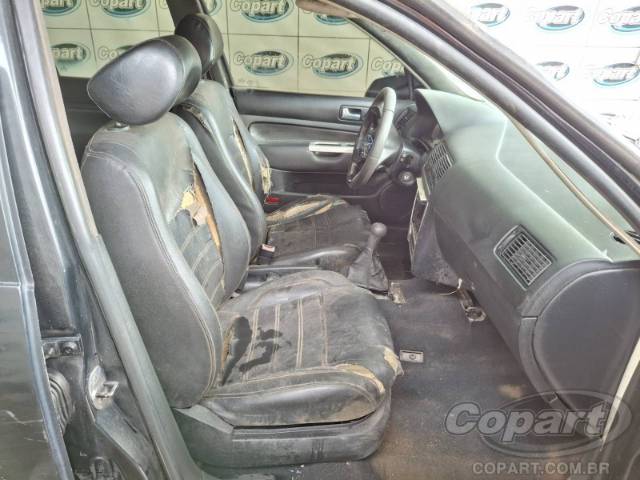 2010 VOLKSWAGEN GOLF 