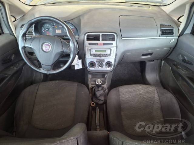 2011 FIAT PUNTO 