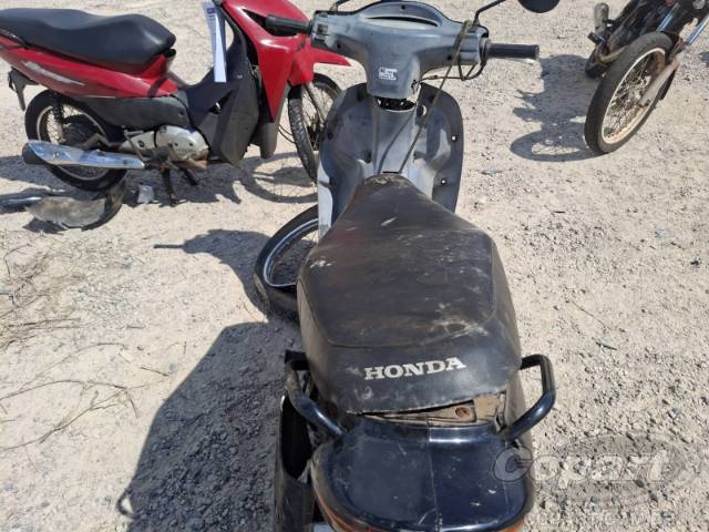 2003 HONDA C 100 