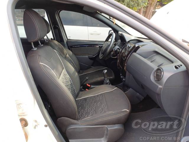 2022 RENAULT DUSTER OROCH 