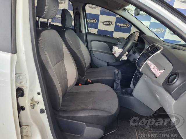 2017 RENAULT LOGAN 