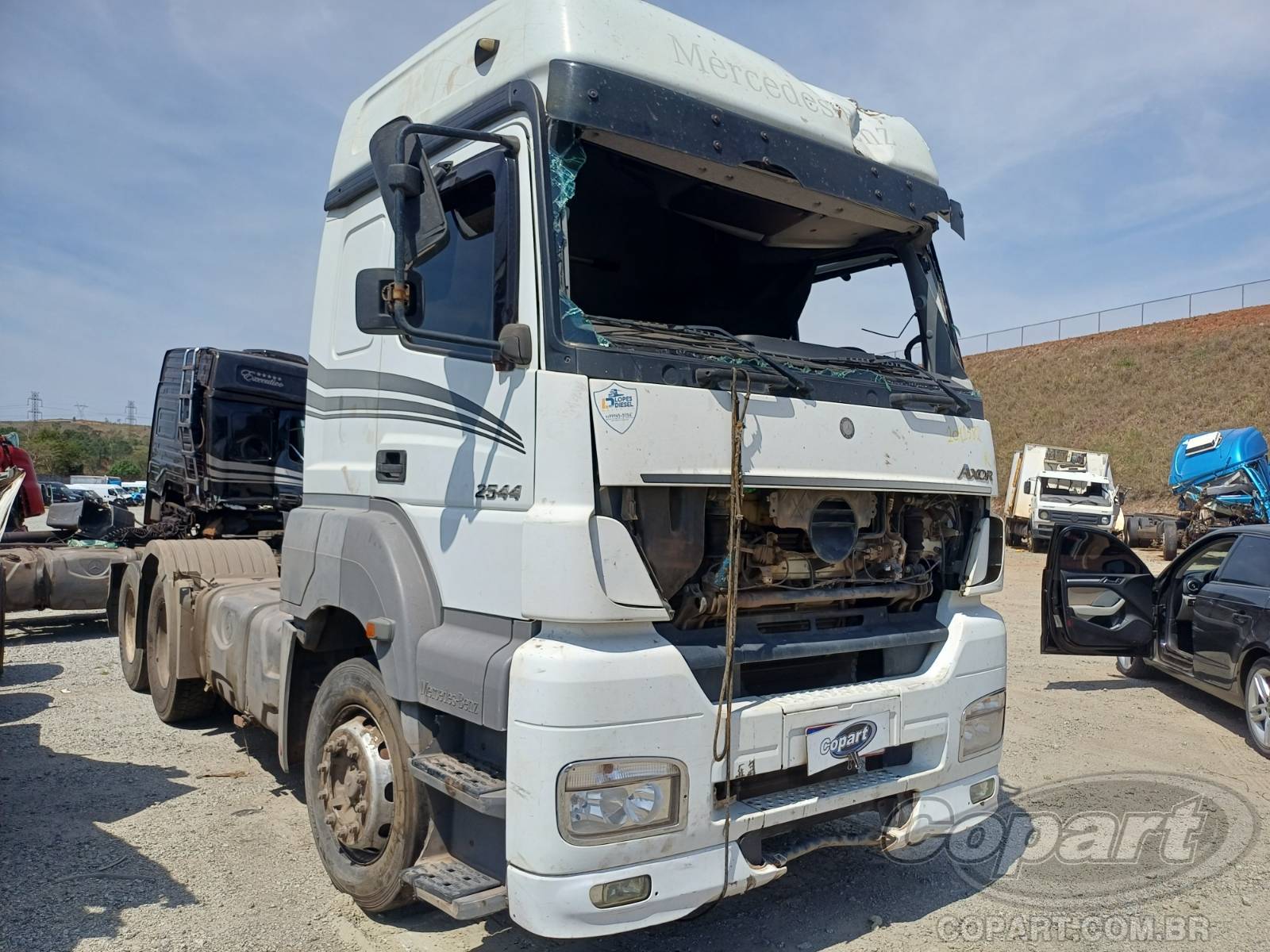 Veículo MERCEDES-BENZ Axor 2019 MERCEDES BENZ AXOR Caminhão Diesel 2019 em leilão