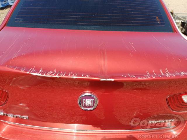 2015 FIAT GRAND SIENA 