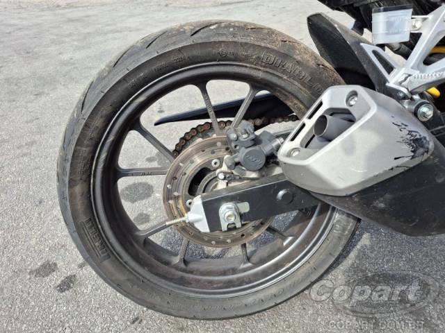 2025 HONDA CB 300F 