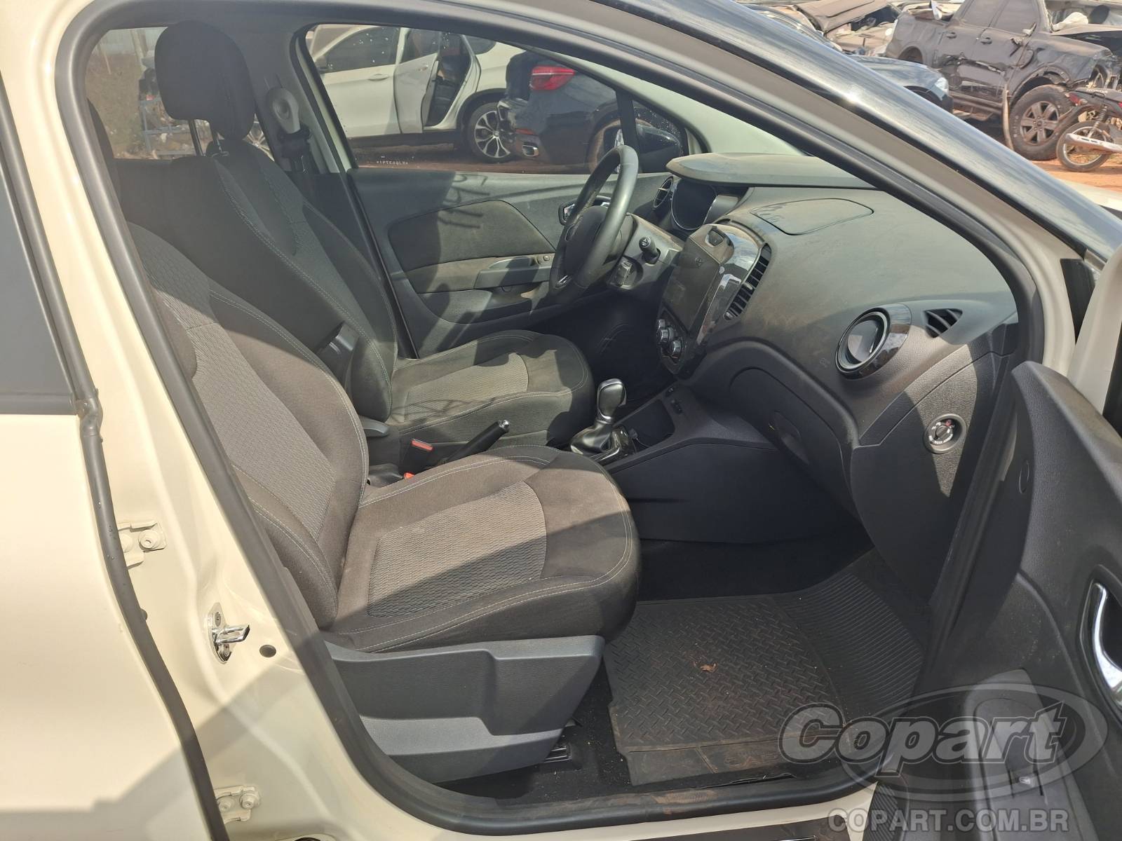 2019 RENAULT CAPTUR — foto 5 de 10
