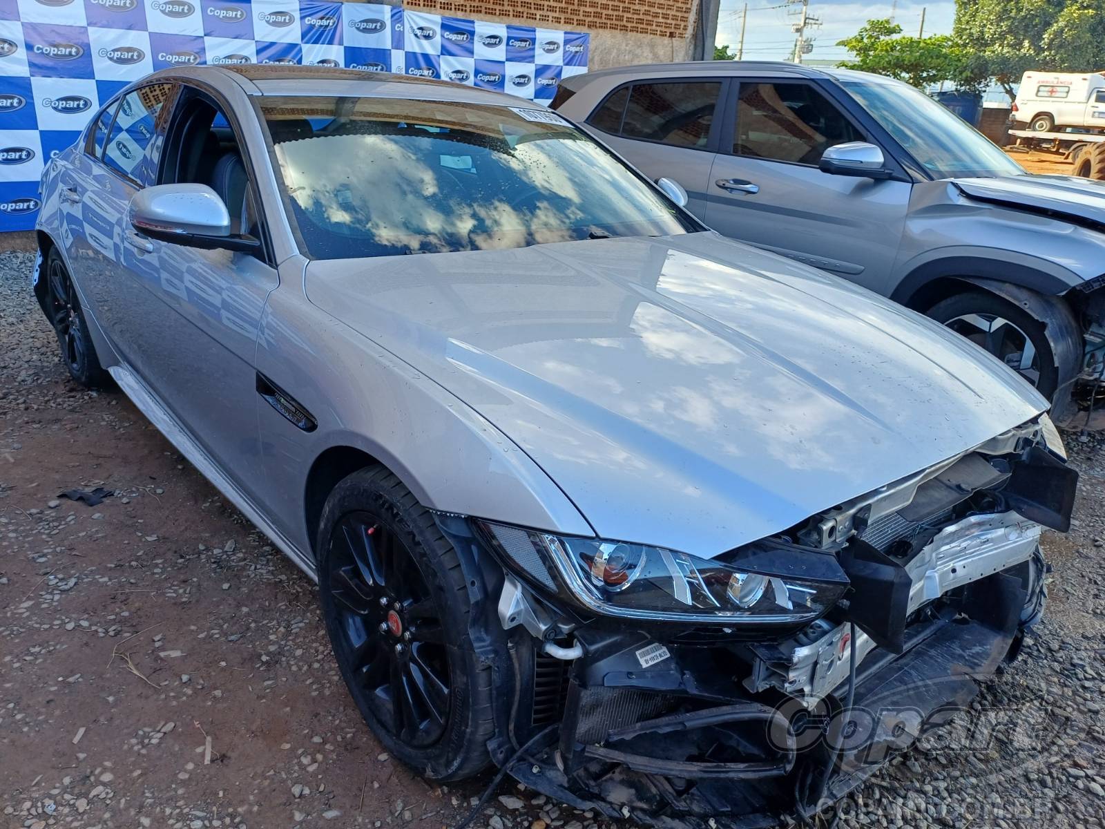 Veículo Jaguar XE Jaguar XE P250 R-Sport 2.0 Ingenium Turbo 2018 2018 em leilão