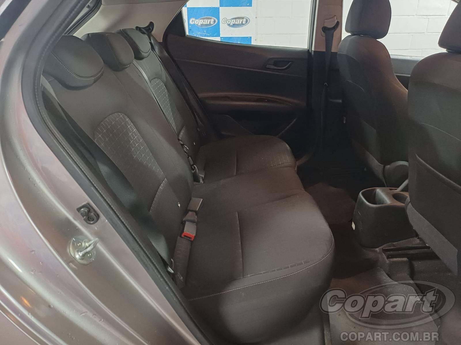 Foto 6 de 10: 2023 HYUNDAI HB20