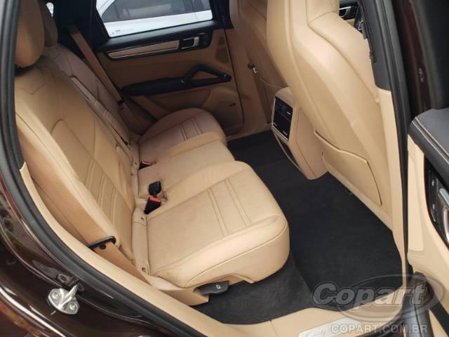 2023 PORSCHE CAYENNE 