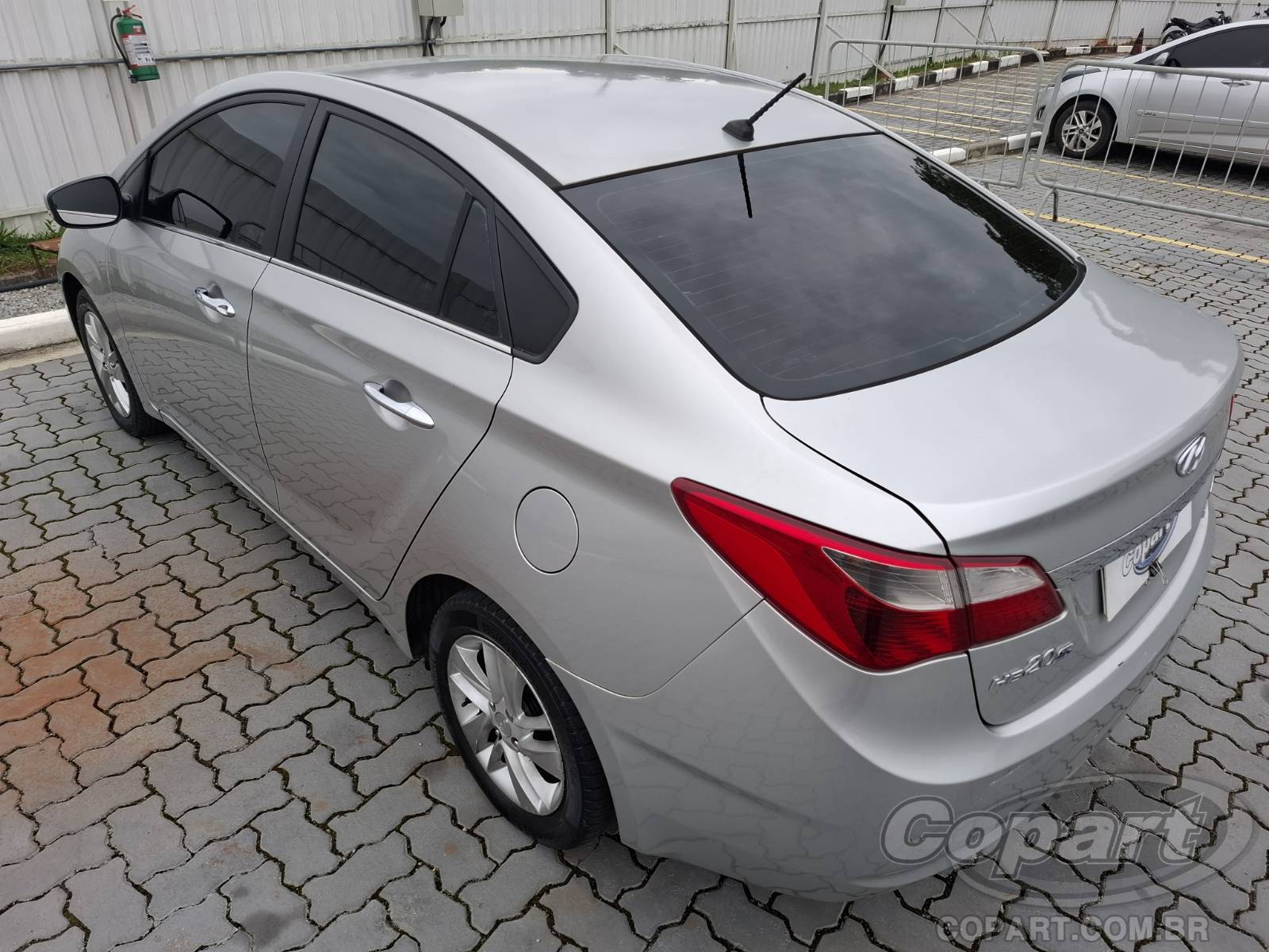 Foto 3: 2015 HYUNDAI HB20S