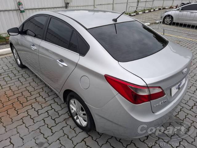 2015 HYUNDAI HB20S 