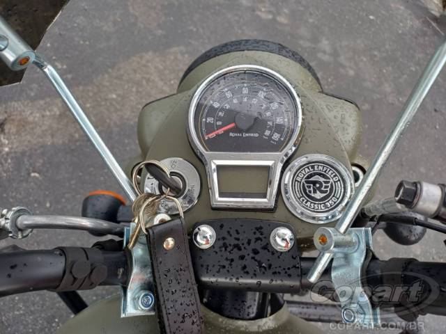 2025 ROYAL ENFIELD CLASSIC 