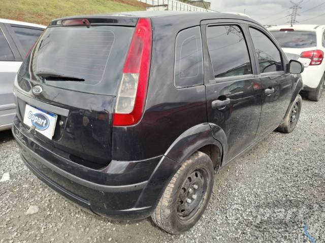 2011 FORD FIESTA 