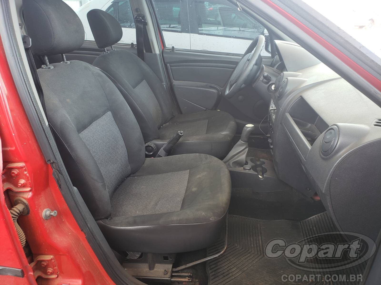 Foto 5: 2010 RENAULT LOGAN