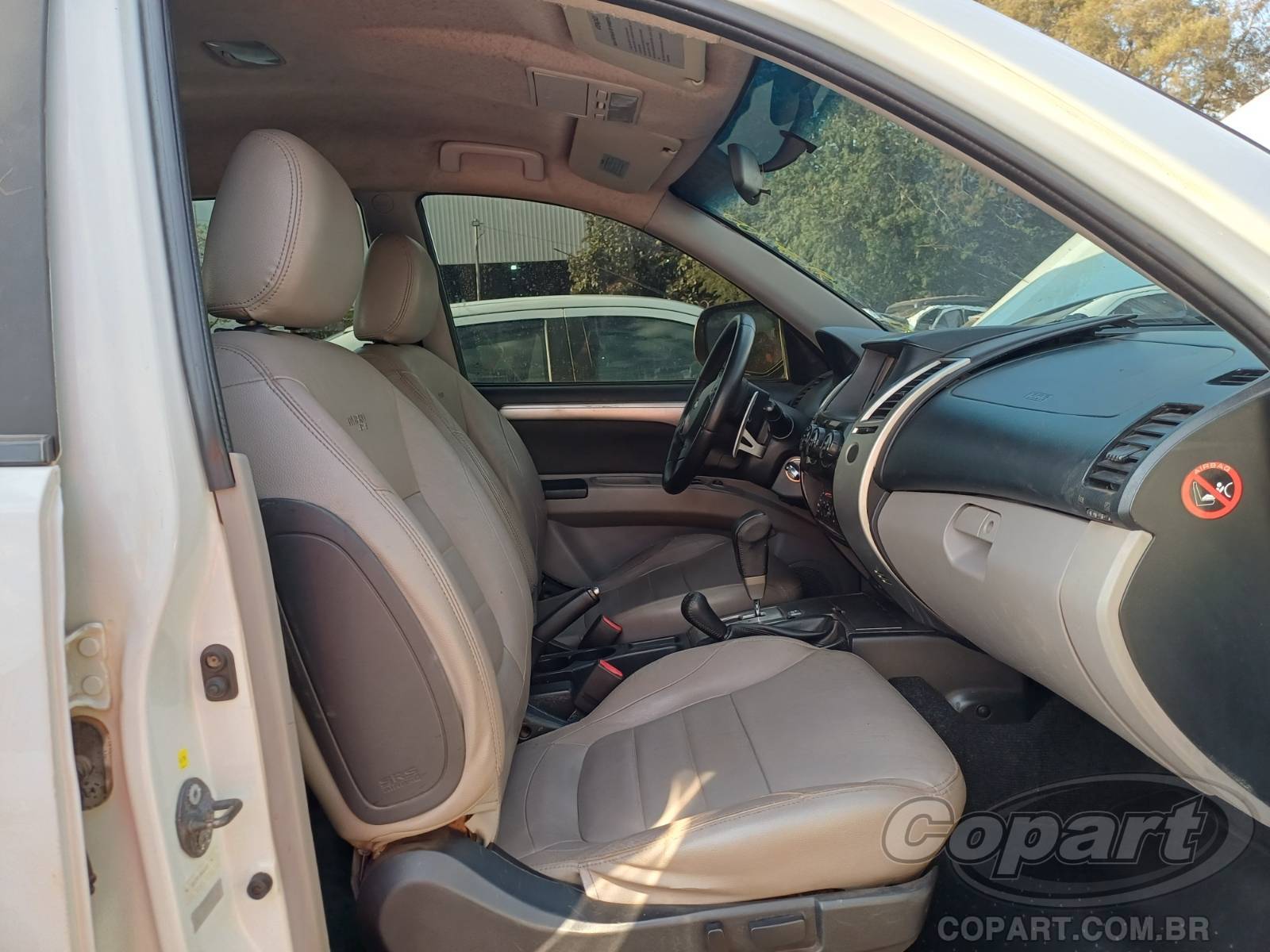 Foto 5: 2016 MITSUBISHI PAJERO