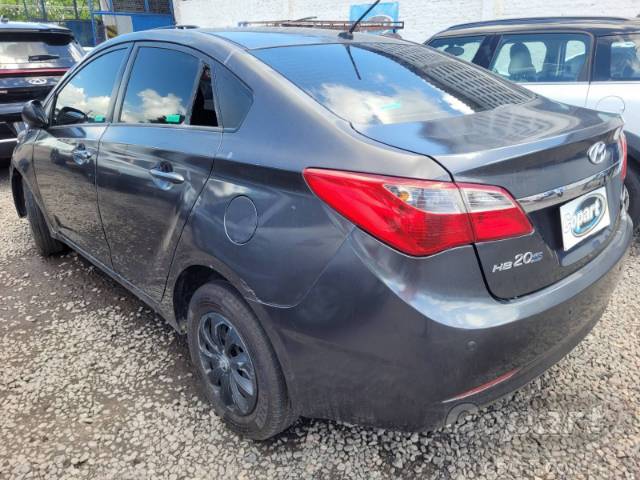 2015 HYUNDAI HB20S 