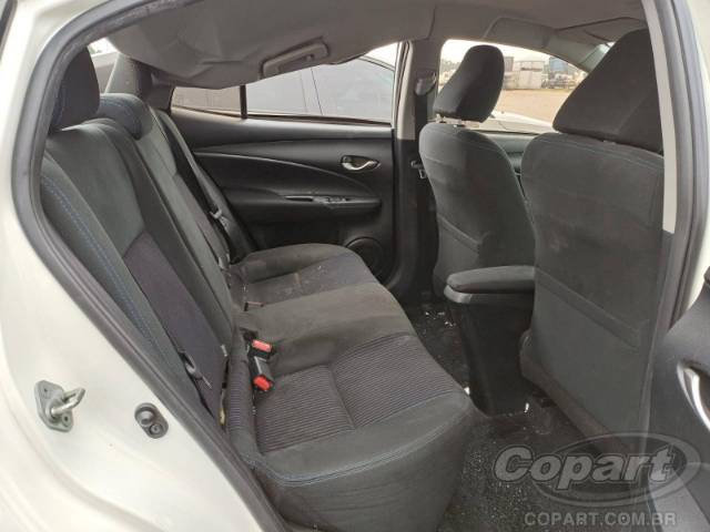 2019 TOYOTA YARIS SEDA 