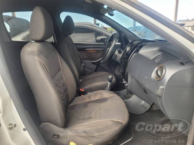 2020 RENAULT DUSTER 